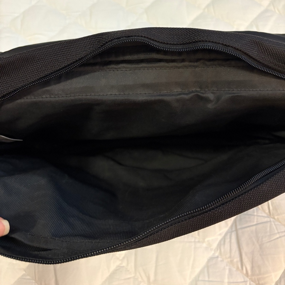 Satchels Black Canvas and Leather Messenger Briefcase – Unsex - Picture 6 of 11